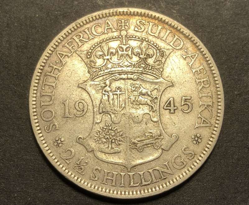 Scarce 1945 SA Union 2 ½ shillings (half crown) silver coin - Only 183,406 minted