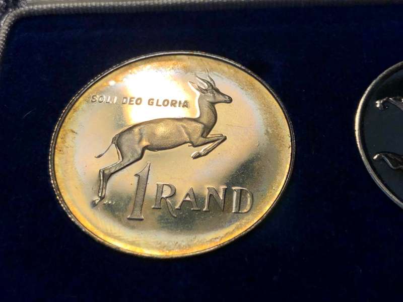 Scarce 1970 South African Short proof coin set - Complete in original blue box