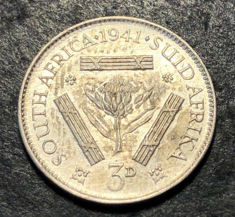 Silver 1941 Union of South Africa 3 pence (tickey) coin