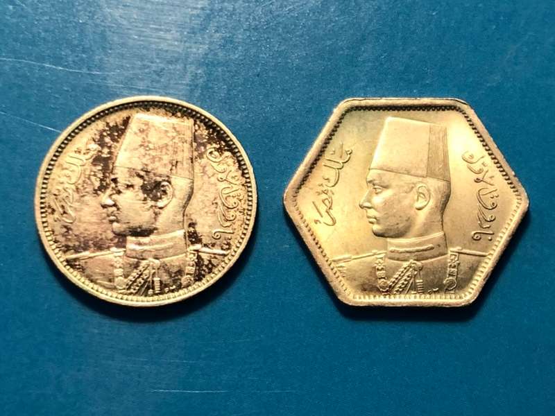 Excellent 1942 and 1944 Egyptian 2 Qirsh silver hexagonal coins - Minted at the SA Mint during WW2