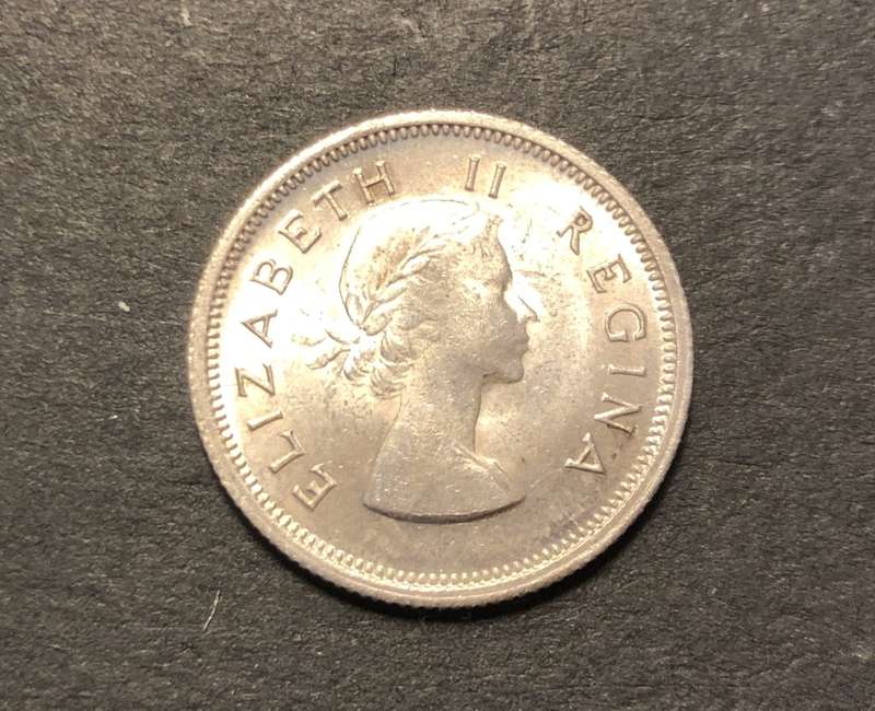 Brilliant AU+/UNC 1958 SA Union Silver 6 pence coin - Only ungraded coin available when listed