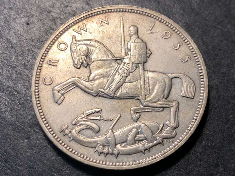 Nice 1935 Silver British Crown (5 shillings) - Lot 1 of 2