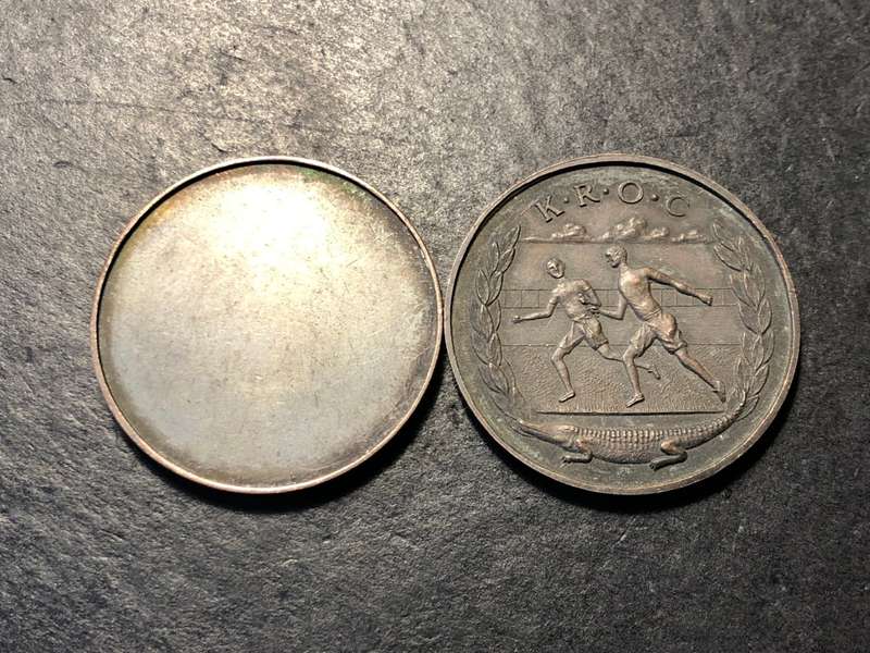 Lot of 2 Unknown K.R.O.C. Bronze medallions - Uniface