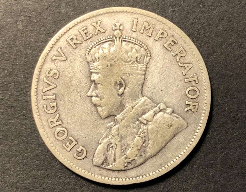 Scarce 1929 SA Union 2 ½ shillings (half crown) silver coin - Filler coin