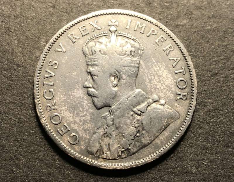 VERY RARE VF 1925 SA Union silver 2 shilling (Florin) coin - Catalogue value for VF is R25,000!