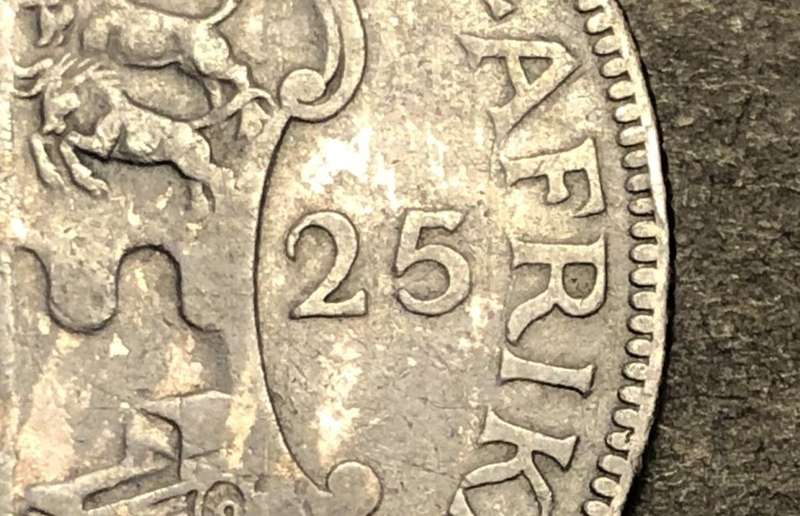 VERY RARE VF 1925 SA Union silver 2 shilling (Florin) coin - Catalogue value for VF is R25,000!