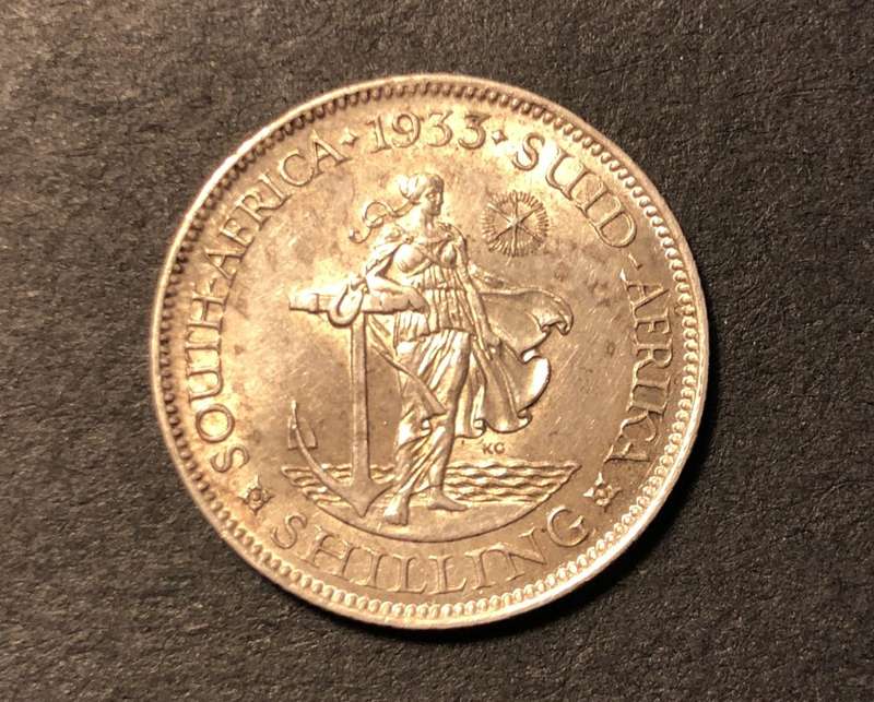 Excellent AU+ 1933 SA Union silver shilling coin - High catalogue value