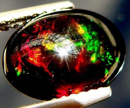BEAUTIFUL AUSTRALIAN **NATURAL BLACK OPAL** GREEN RED GOLD COLOUR PLAY 3.05CT!!
