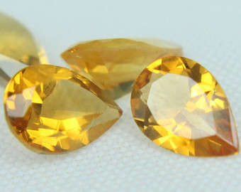 BEAUTIFUL GOLDEN BERYL NATURAL GEMSTONES PEAR SHAPED HELIODOR PAIR 2.50CT!!