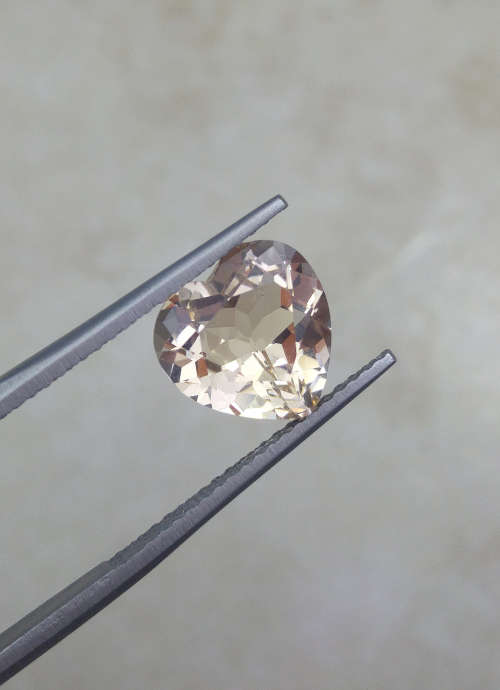 2.44ct Morganite - Heart Shape - Certified