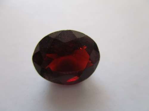 11.00 x 9.00mm Oval cut Garnet  3.42 ct.