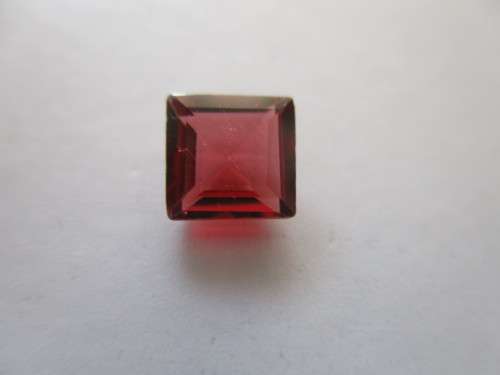 6.00 X 6.00 mm Princess CUT GARNET  1.06 CT.