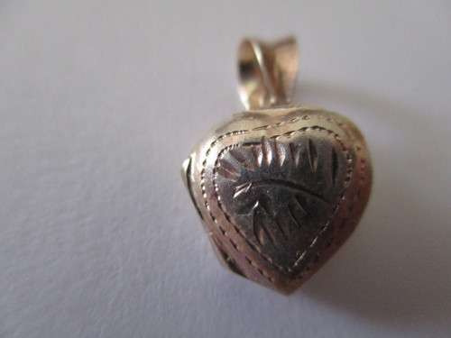 925 Sterling Silver  Locket /  Pendant .
