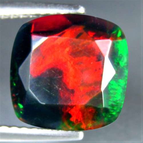 2.08ct Fire Sparkling 100%Natural Welo Black Opal