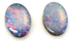 1Lot, 2 pieces 6.00 x 4.00 mm Oval cab Opal doublets T. W. 0.70ct.
