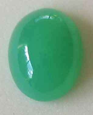2.45 ct.Jade Cristobalite 10x 8mm Oval cut Cabochon Green Emerald colour