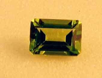 7.00 x 5.00 mm Emerald - faceted  cut  Peridot , 0.97 cts.