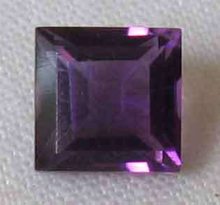 5,00 x 5.00 mm Square cut Amethyst 0.66 ct.