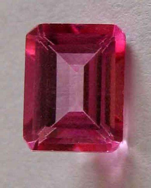 9.00 x 7.00 mm emerald cut Pink Quatrtz 2.90ct.