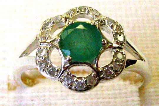 LOVELY GENUINE EMERALD & DIAMONDS IN STERLING SILVER - Ring
