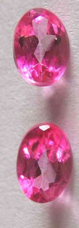 1 lot, 2 pieces of 5.80 x 4.00 mm oval cut Pink Quatrtz, T. W. 1.08 cts.