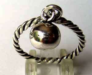 PRETTY , STERLING SILVER Ring