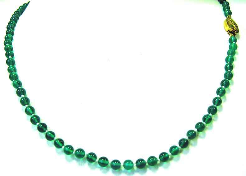 GENUINE GREEN AGATE WITH SILVER CLASP  NECKLACE .