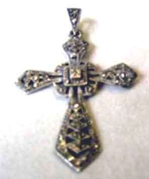BEAUTIFUL, STERLING SILVER AND MARCASITE - CROSS / PENDANT.