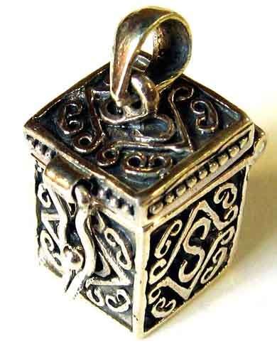 Sterling Silver " Square " Pill / treasure chest Pendant.