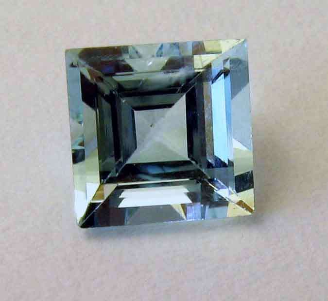 5.00 x 5.00 mm Princess cut Aquamarine  0.53 ct.