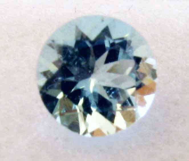 Genuine 5.00 mm Round Faceted cut Aquamarine 0.36 ct.