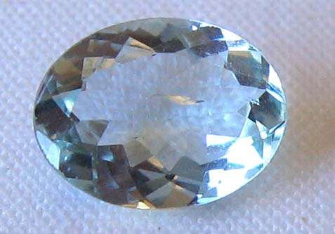8.00 x 6.00 mm OVAL -FACETED  CUT AQUAMARINE 0.94 CT.