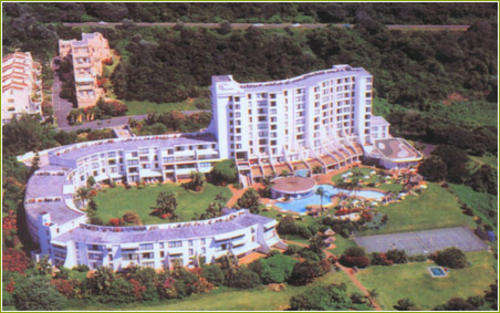 BREAKERS RESORT, UMHLANGA, 6 SLEEPER 23-27 FEBRUARY 2010