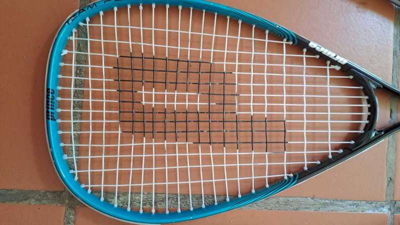 8 Squash racquets