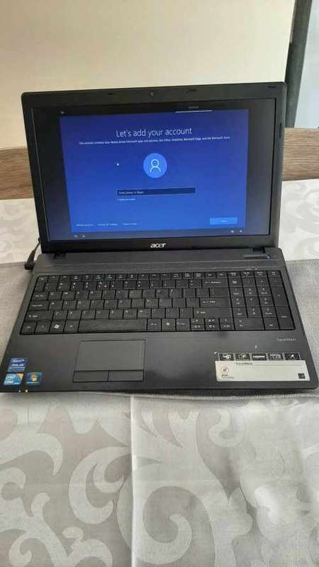 Acer travelmate laptop i3