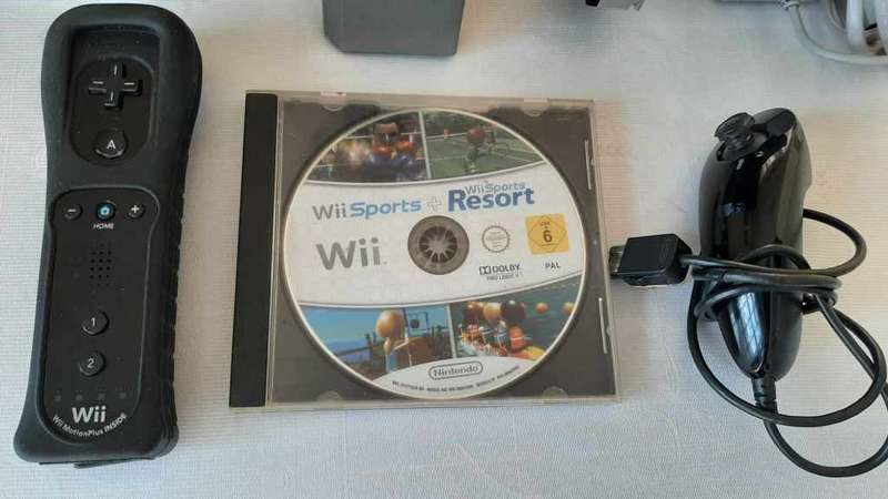 boxed wii console with wii sports and sports resort bundle