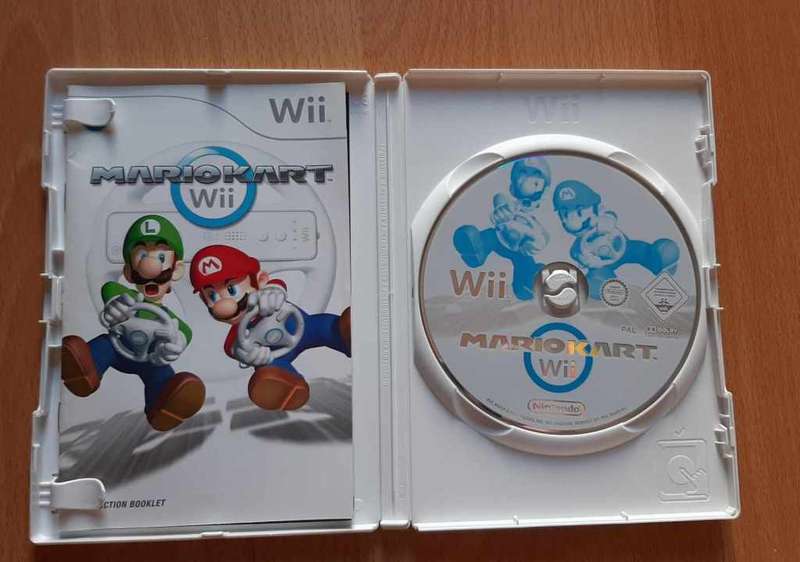Mario Kart Wii like new condition