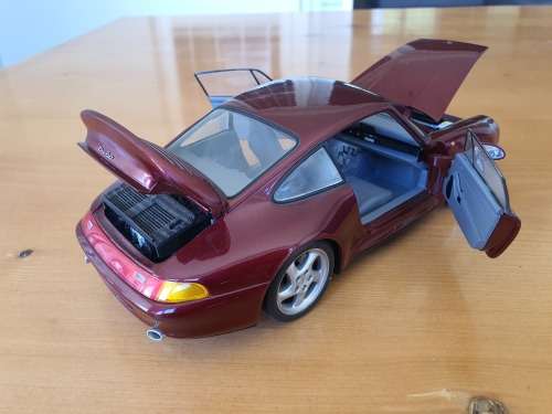 UT models Porsche 911 Turbo