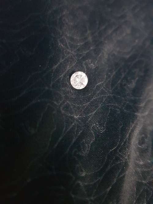 IGL CERTIFIED STUNNING FIRE 0.72ct E COLOURLESS SI3 INVESTMENT DIAMOND