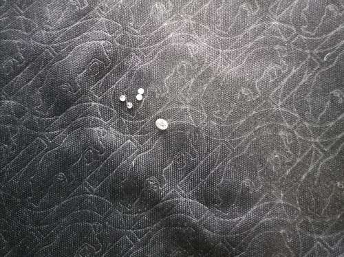 0.10 carat diamond with 4 x 0.01 carat diamonds