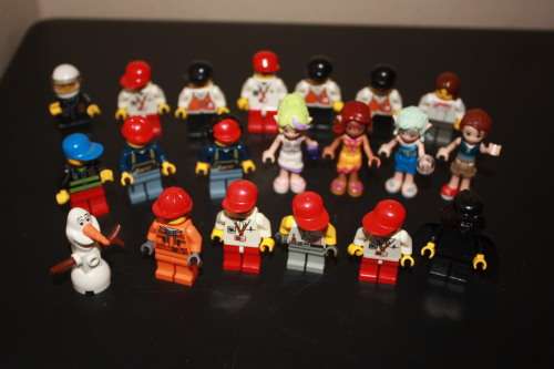 Lot of 20 mixed LEGO(TM) Minifigures