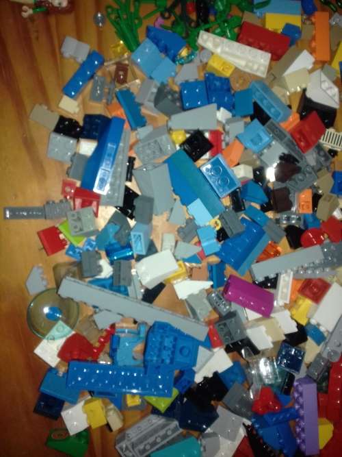 Large Mixed Lot of LEGO bricks, pieces and minifigs