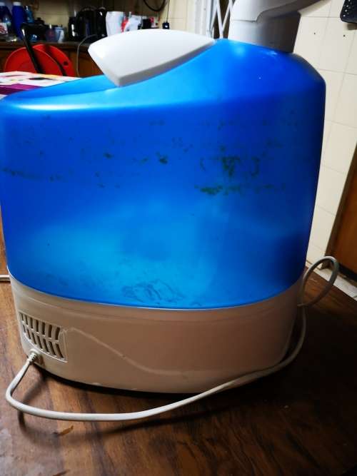 Carmen humidifier in good working condition.