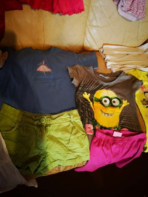 Huge lot of girls clothing 5-6 years