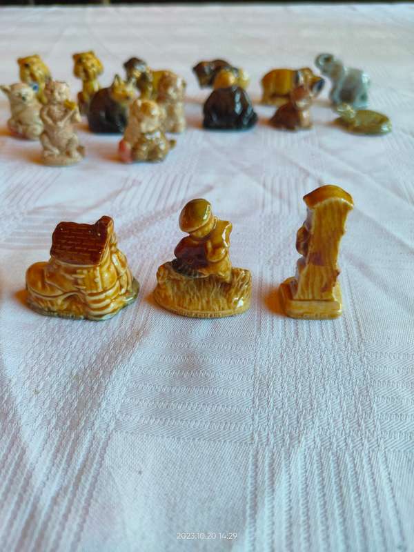 Nice large lot of vintage Wade Whimsies ornaments.