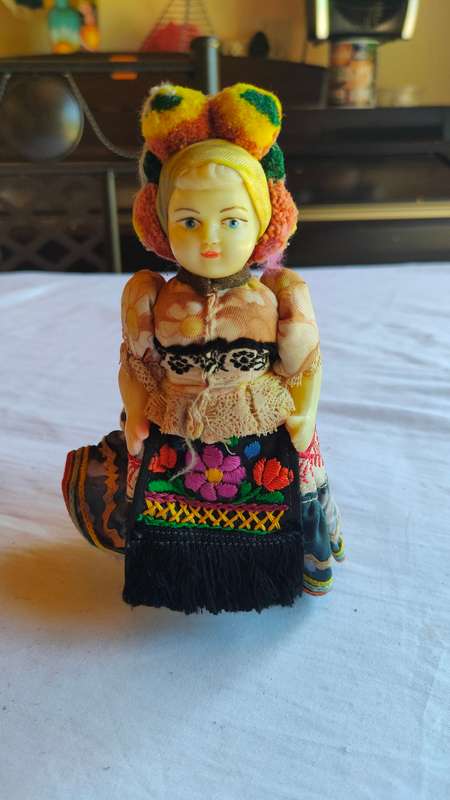 Rare! Vintage Hungarian costume souvenir doll