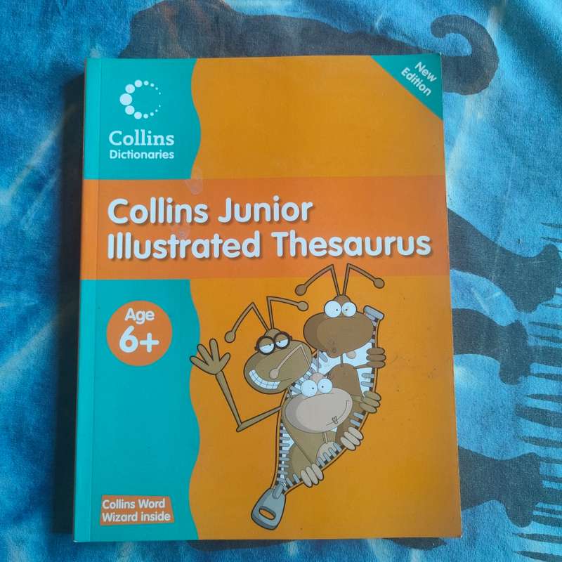 Collin`s junior illustrated thesaurus - like new.