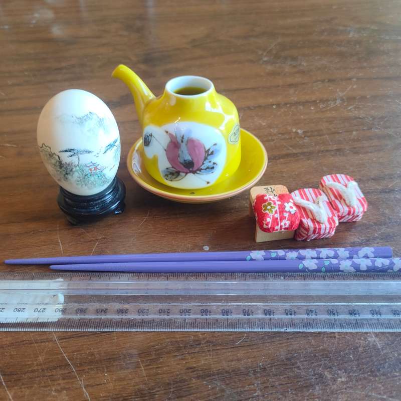 Oriental lot - includes miniature Arita teapot set, hand painted egg shell and more.