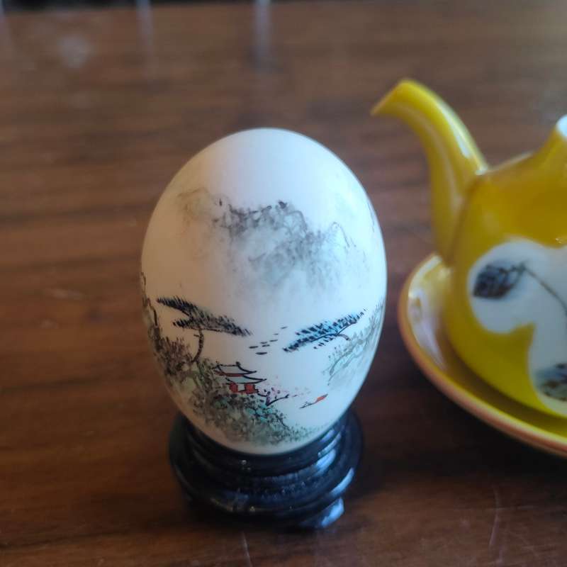 Oriental lot - includes miniature Arita teapot set, hand painted egg shell and more.