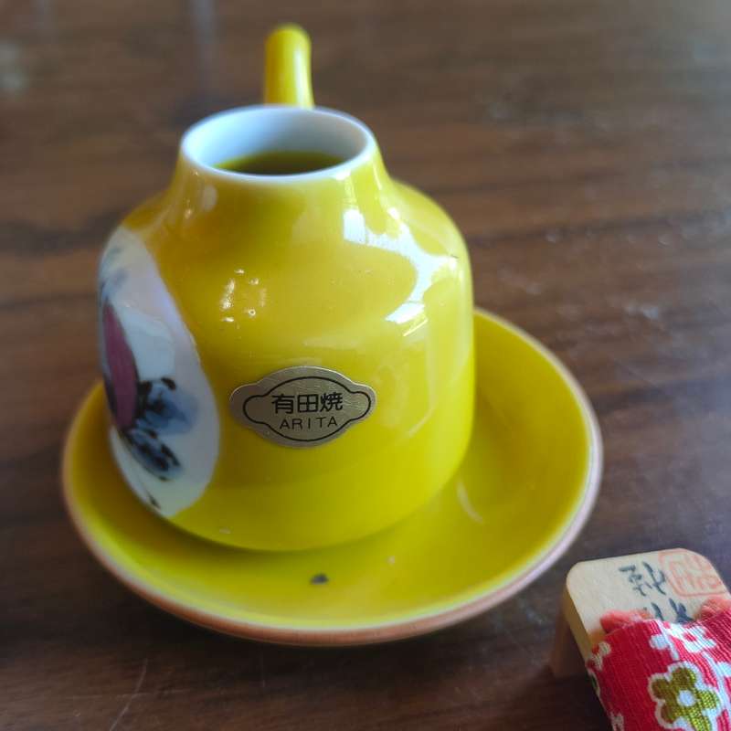 Oriental lot - includes miniature Arita teapot set, hand painted egg shell and more.